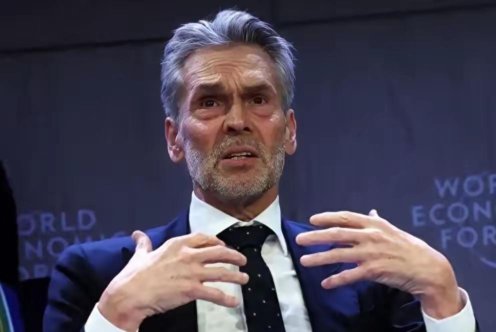 学学荷兰,中国是好学的,有样学样这话真不是空说的,历史上咱们学荷兰,从来都