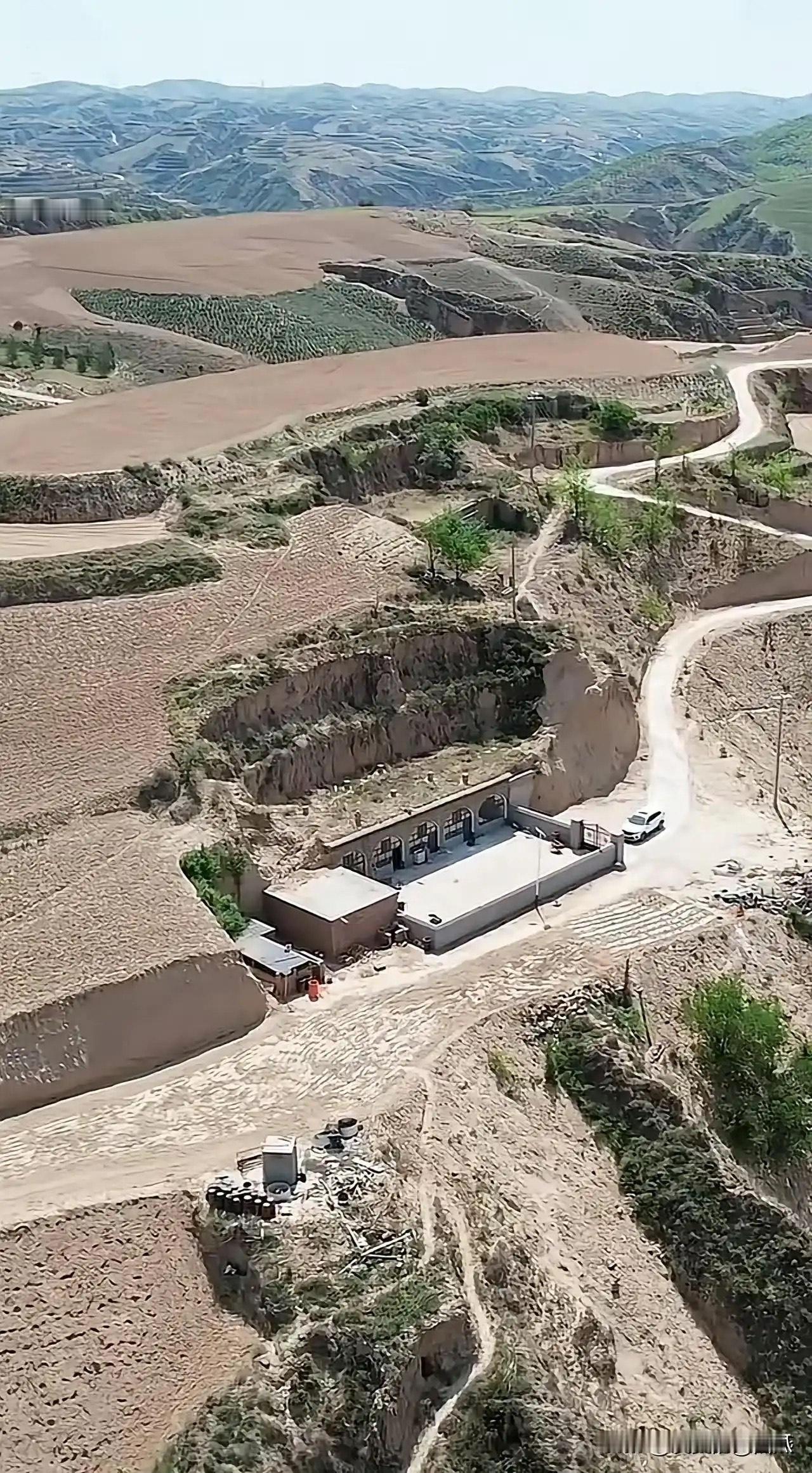 如果你有这么多田地，给你五百万，你会选择搬走吗？