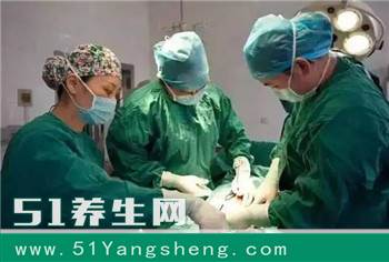心疼! 来看看女人剖腹产过程, 麻醉的针头有多粗, 生孩子有多痛!