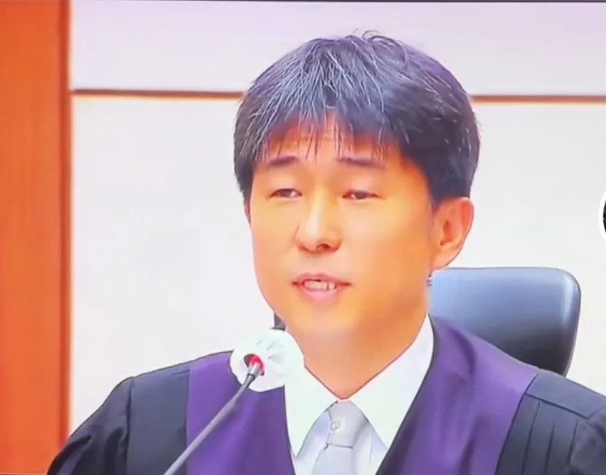 韩国大法院已经介入池桂渊的调查，池桂渊因为进入酒吧高消费，而不用买单，被人举报他