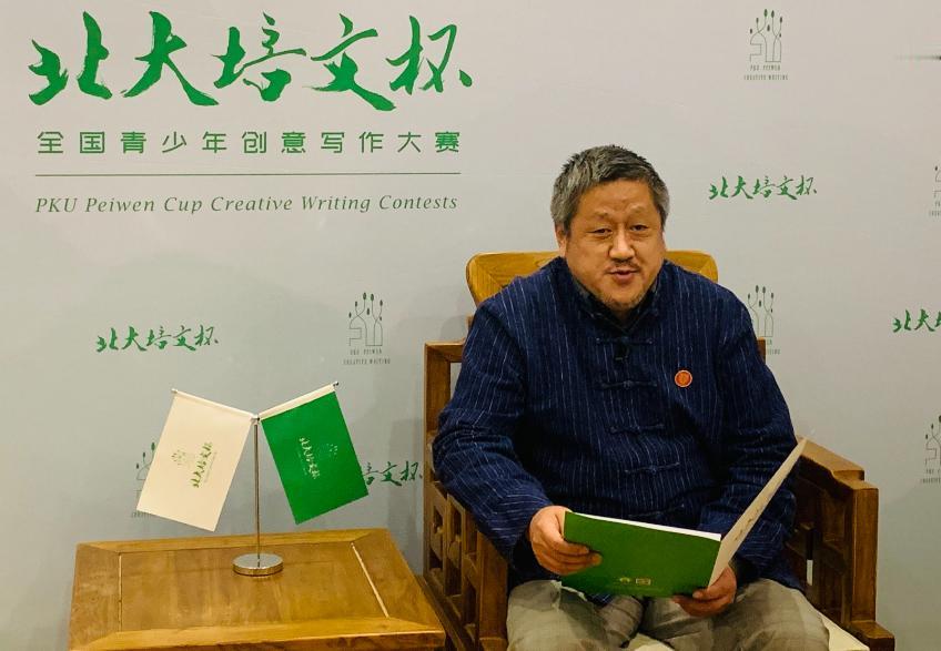 北大教授孔庆东曾自豪地说：“对我来说，思想的顶峰是毛主席，戏剧的顶峰是样板戏！老