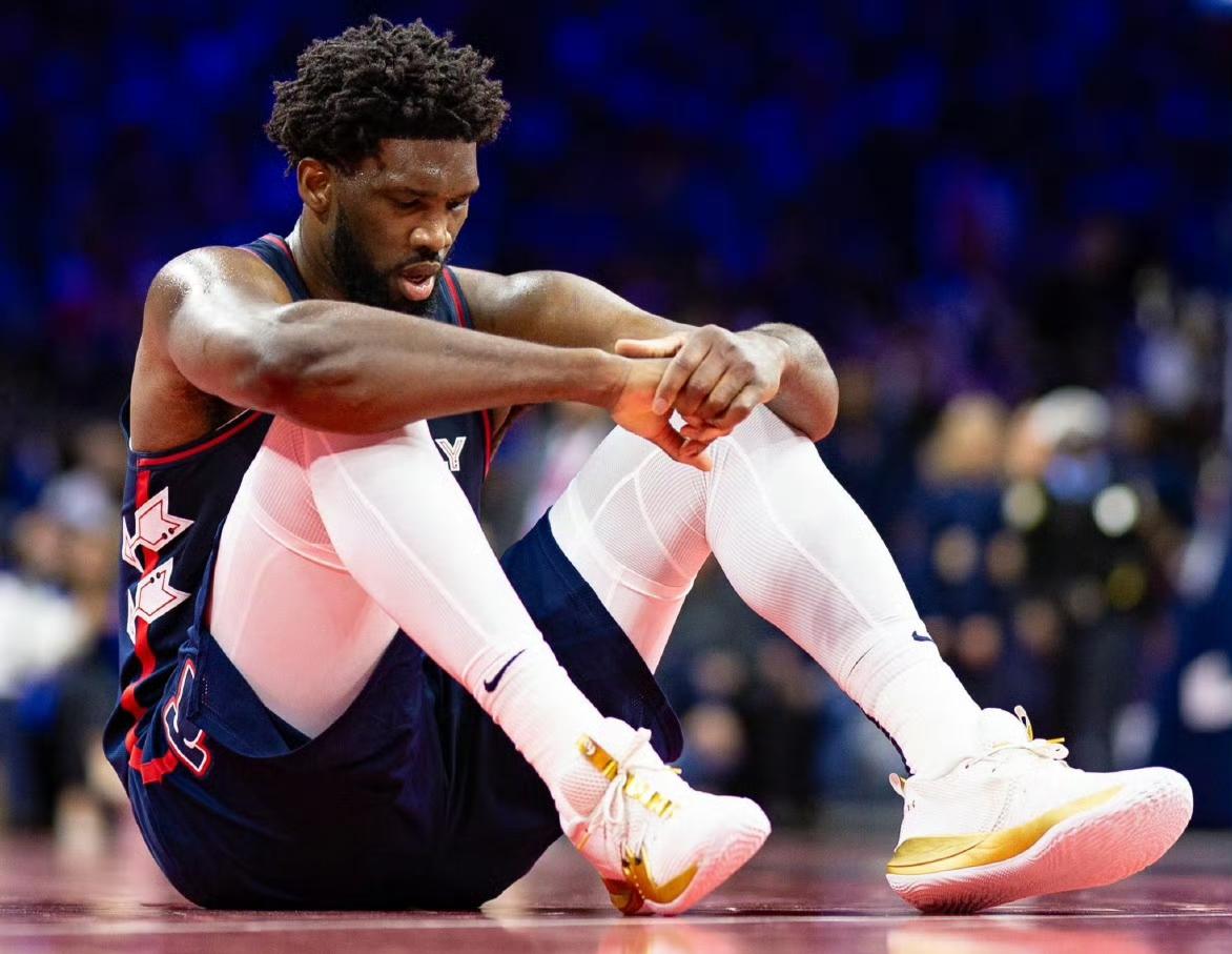 太可惜了，76人134-142不敌老鹰，这3位球员必须为输球负责！1. 恩