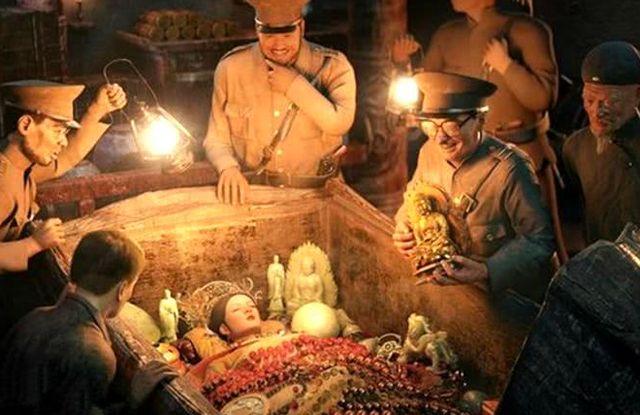 1928年夏天，孙殿英的士兵炸开慈禧棺椁，棺盖一掀，所有人愣住了。死了整整20年