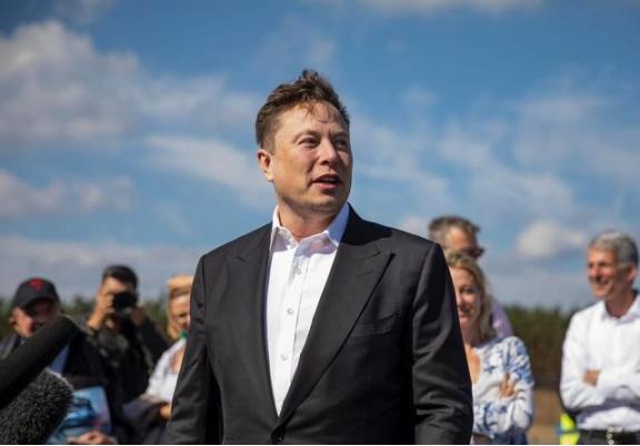 美国要变天了？马斯克再次严正警告，他说：“如果未来爆发大国战争，美国定会在战争中