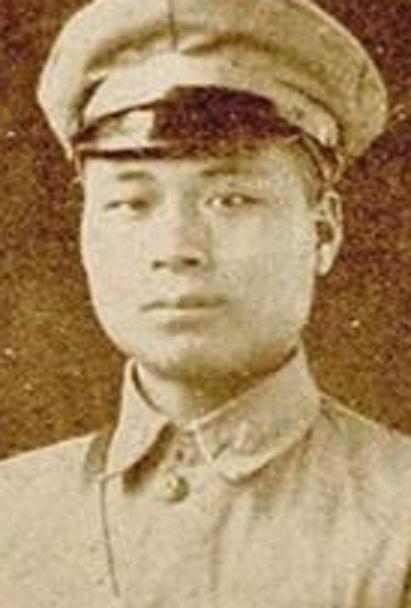 洛阳战役，我军全歼青年军第206师，看着横七竖八的学生兵尸体，陈赓无丝毫喜悦，他