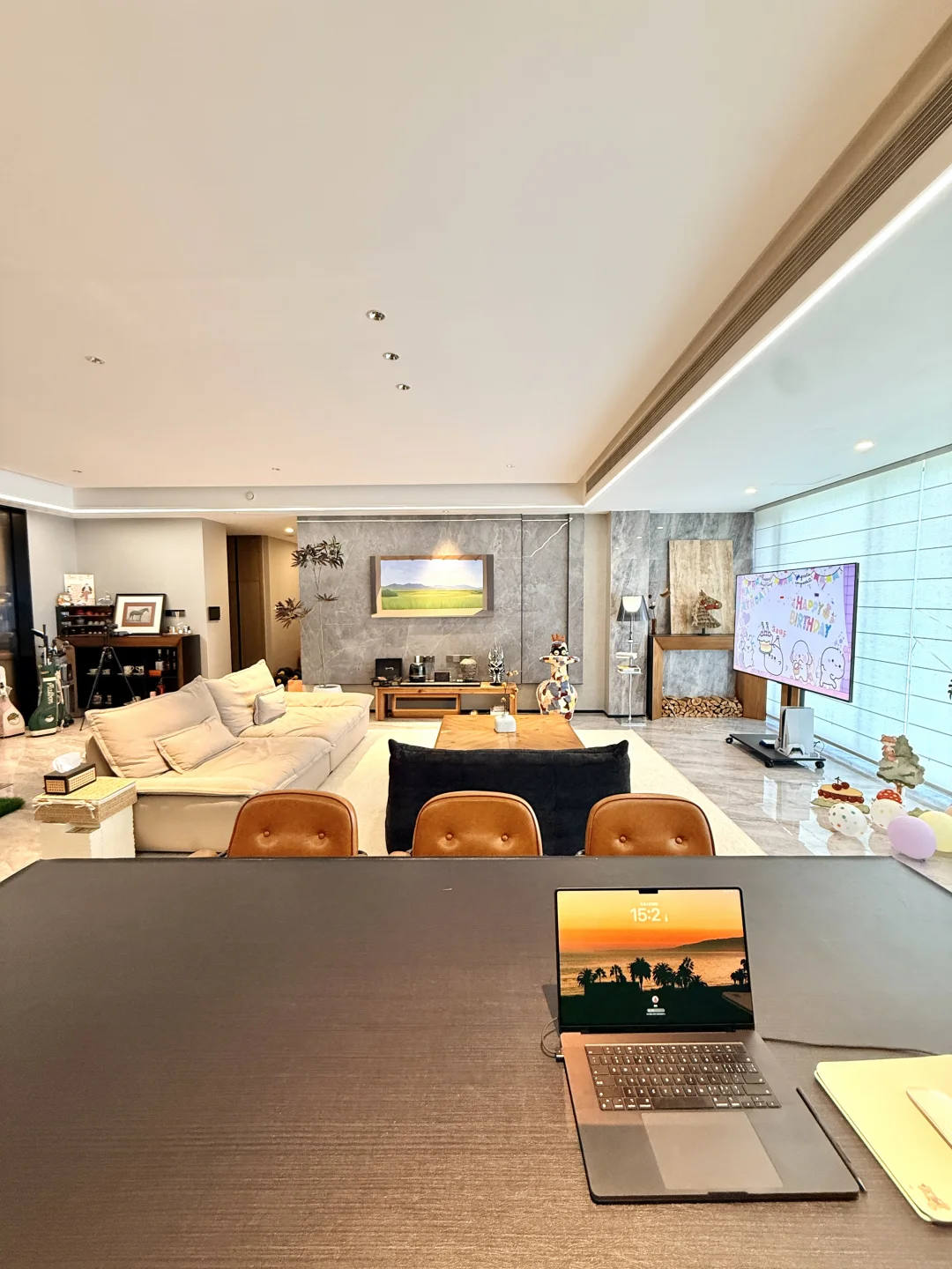 婆婆全款送的210m²大平层 | 不用显就很大