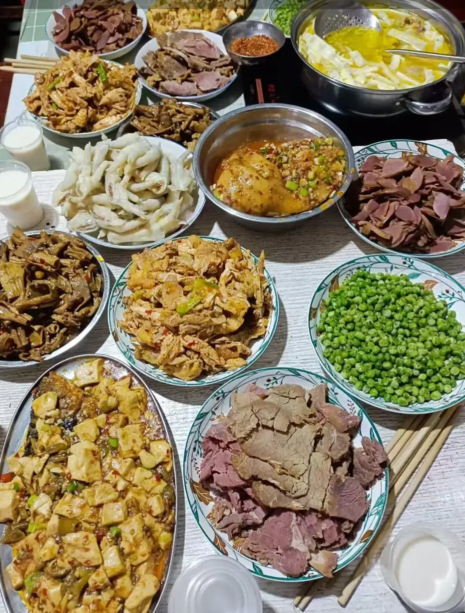 看得出来哪个地方的年夜饭吗？