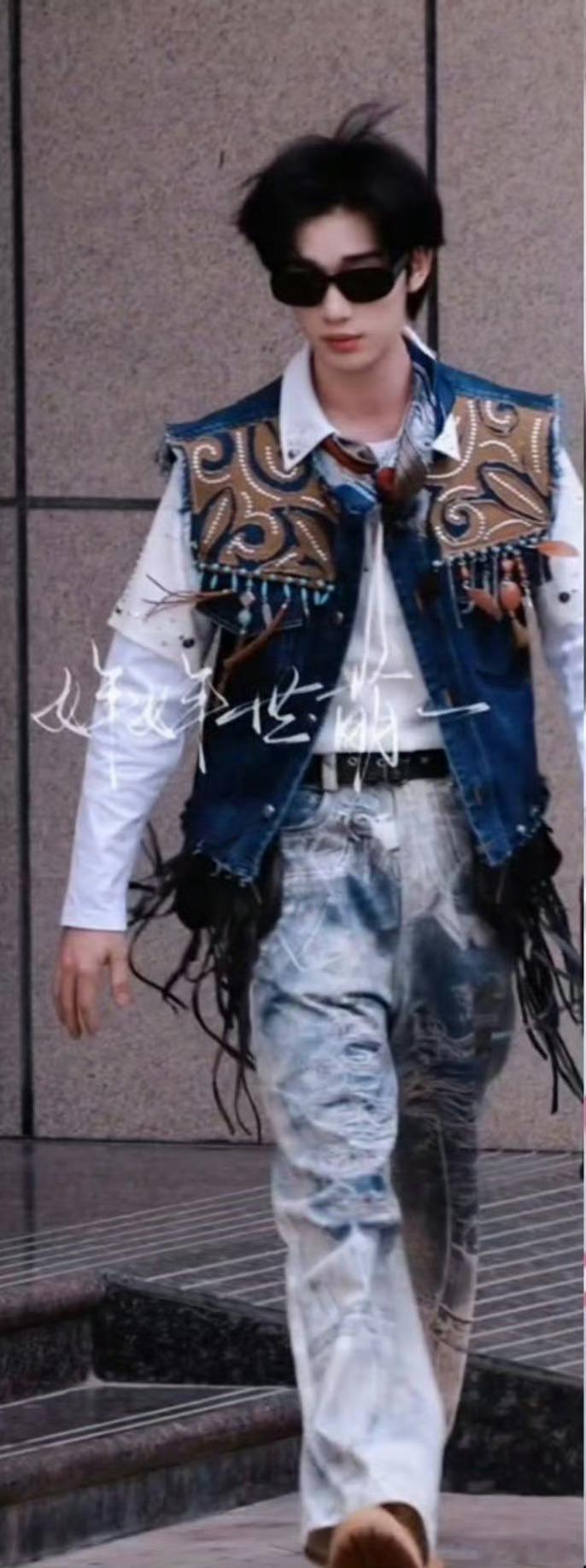 丁程鑫这是我的西游上班路透丁程鑫这是我的西游上班以初心赴山海，以热爱赴西游丁程