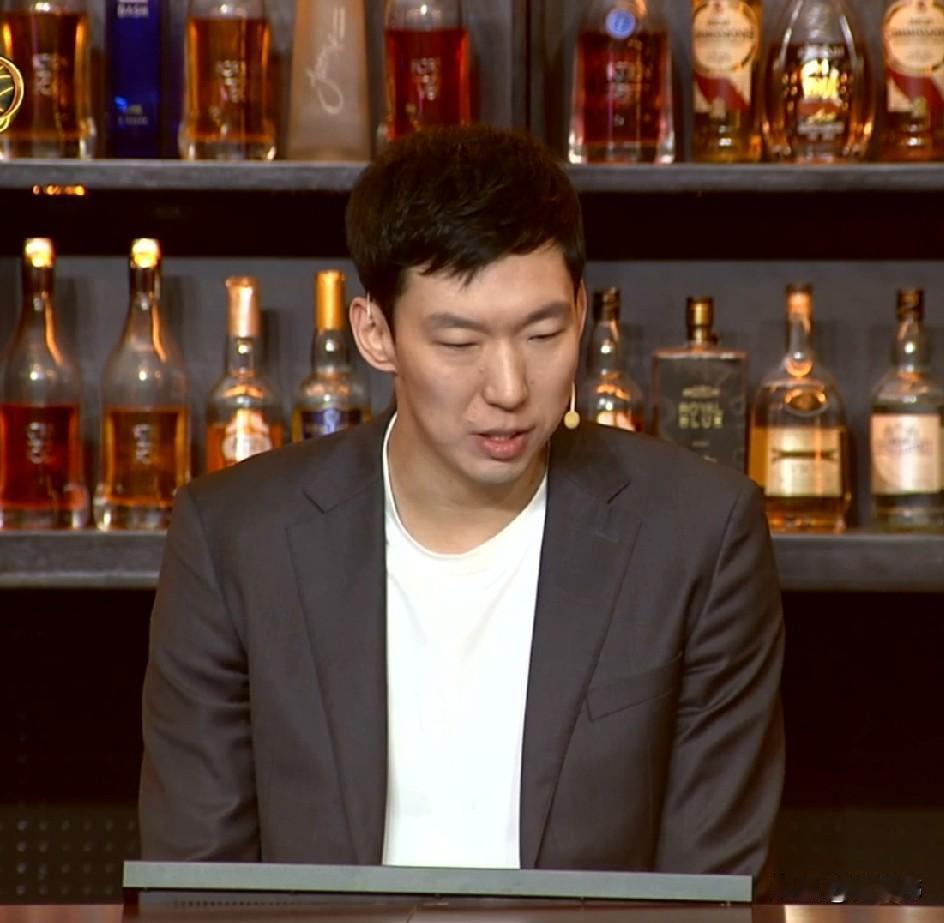 你认同不？周琦谈哈登：“很多人都说哈登性格有问题。”“在关键比赛不敢站出