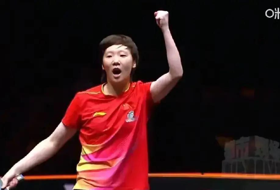 王曼昱和张本美和这场球，看得人心里发紧。看到她落后时那个跺脚，真不是简单的