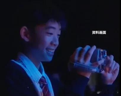 应采儿太逗了，她吐槽儿子长得不帅，不像她，本以为袁咏仪会说哪有，明明很帅好不好。