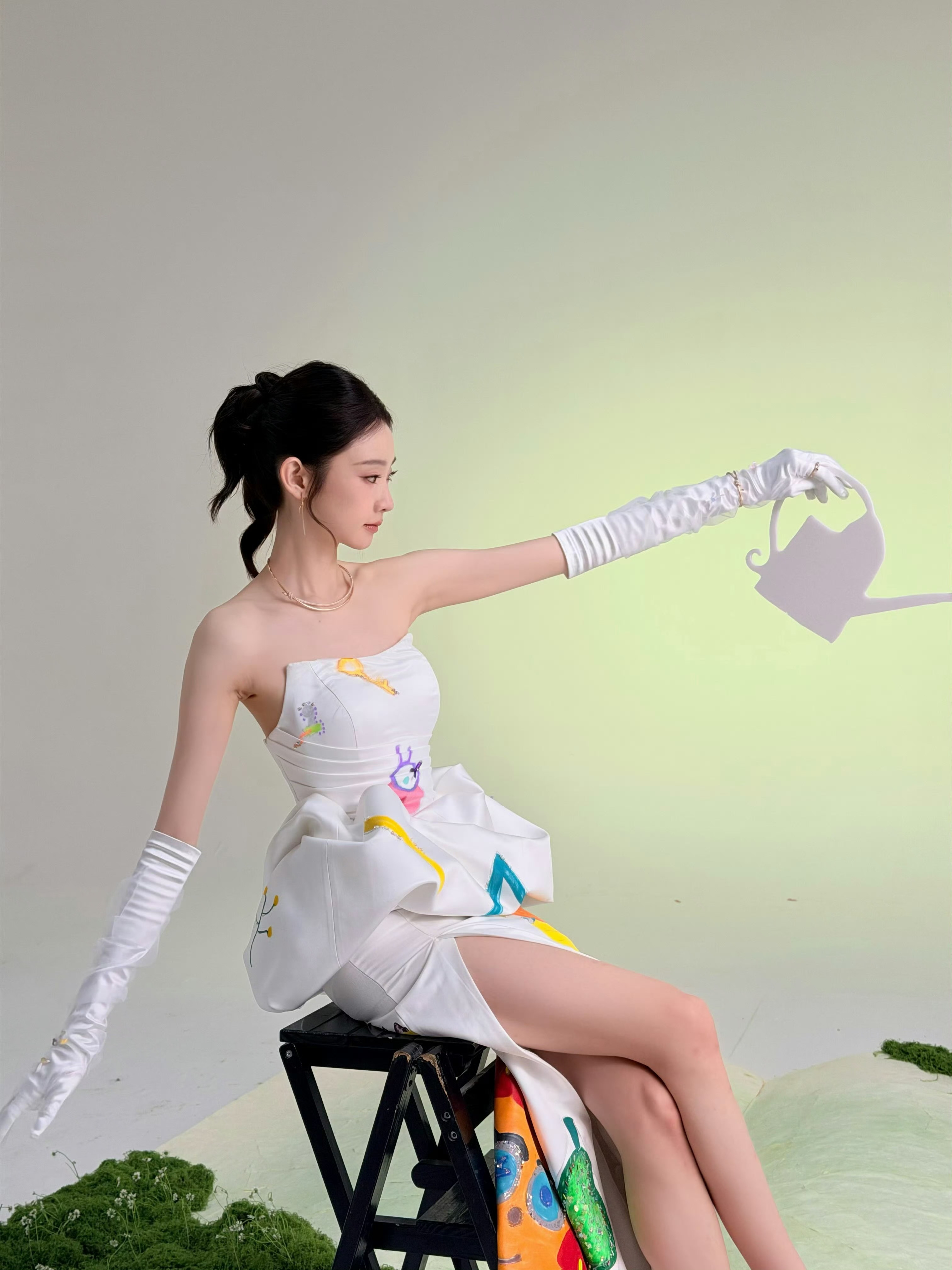 张艺凡春天开幕式live图