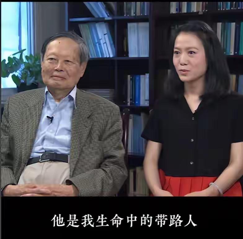 多读书真的有用！不信你看翁帆的一句话。在杨澜一次采访上，翁帆的一句话，直接