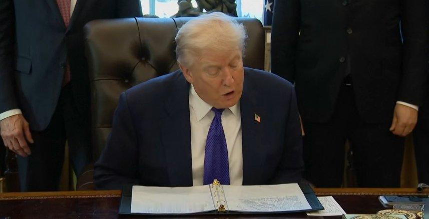 台湾省“变天”的信号已经出现，在这种情况下，特朗普不得不做最坏的打算，他紧急下达