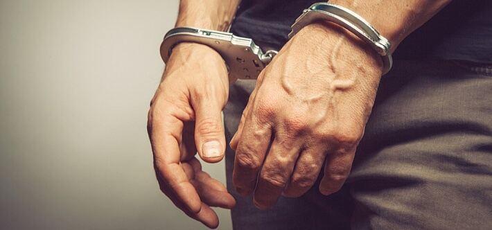 云南楚雄警方卧底传销组织的事儿太让人震惊了！这事儿源于一张写着“传销骗人，救救我