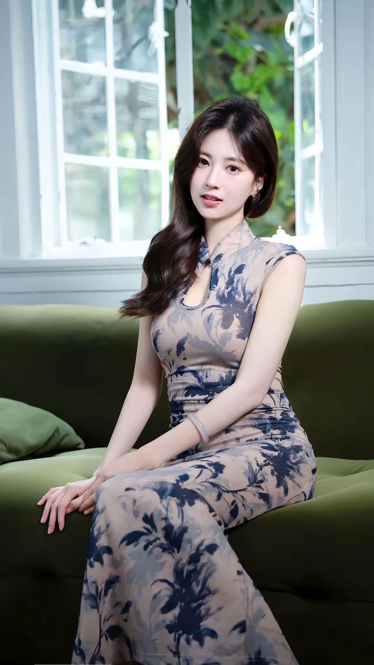 男人大智是信仰，中智为克已，小智为财权，女人大美为心静，中美为得体，小
