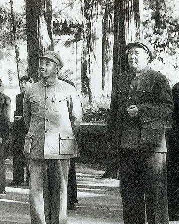 开国元勋中的武林高手：许世友名气最高但武功并非最高。一向温文尔雅的周总理其实很隐