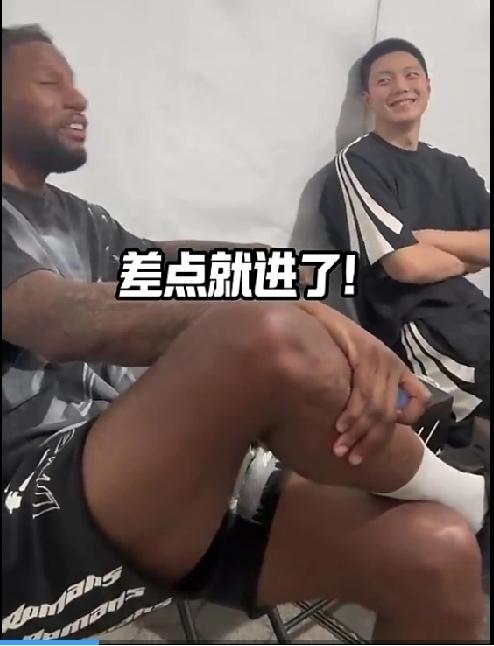 威姆斯混成网红，立足广东赚流量，确定留在深圳发展所有的CBA外援里面，活得最