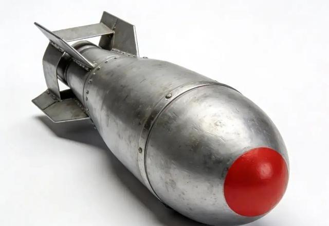 日本拥核的真实目标与目的，或许远比想象中危险，日本拥核后第一个打击目标不是美国，