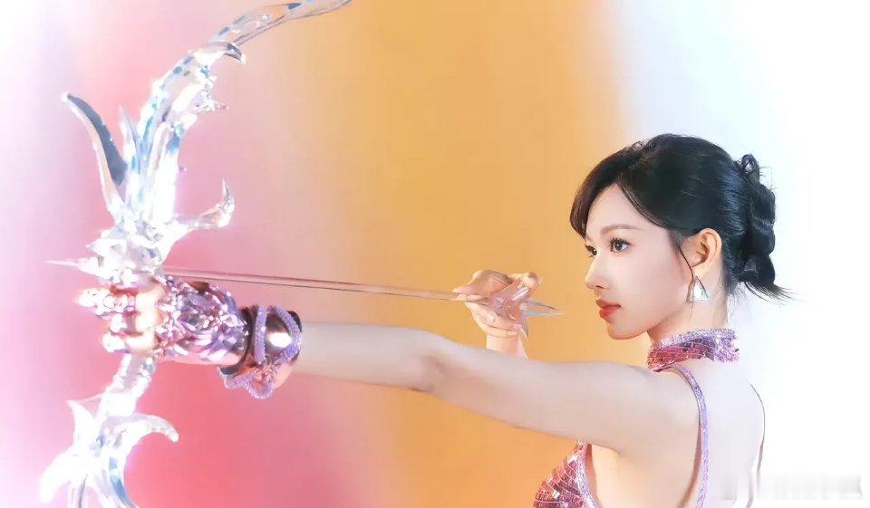 程潇粉色仙女裙，红包变魔术不得不说甜美的女生确实魅力十足​​​