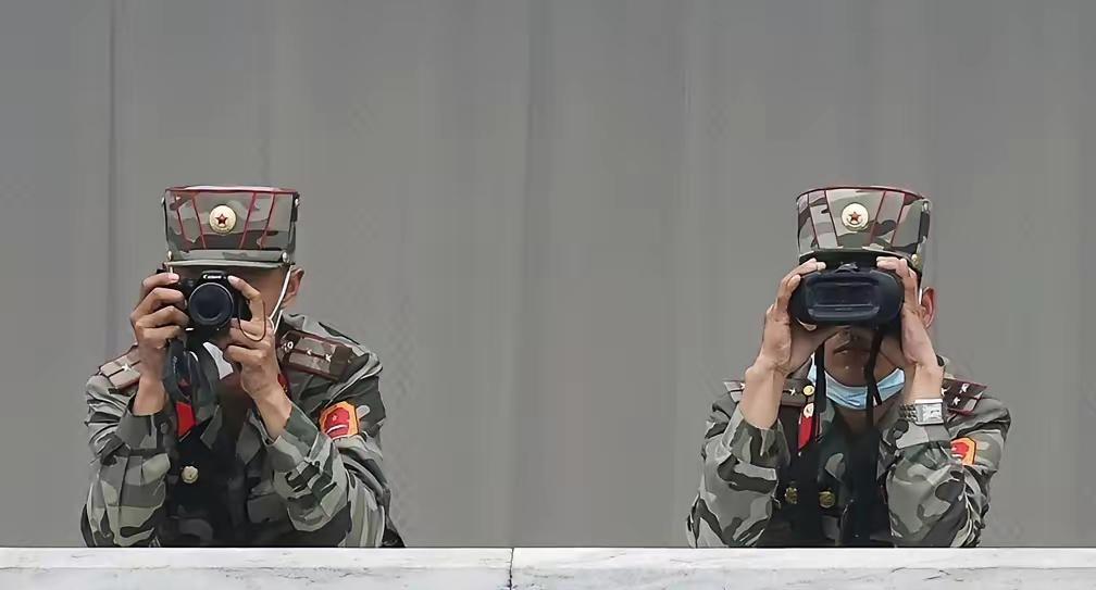 韩国这事儿真是离谱得没边了！韩国军方突然公布，一名士兵在京畿道杨州的陆军边防哨所