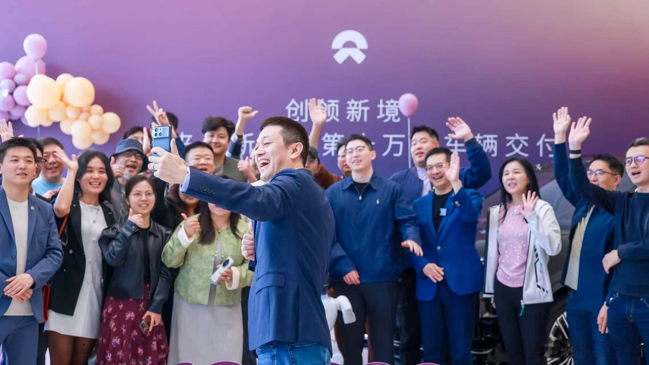 40万级纯电SUV这交付速度很猛啊。我很清楚记得蔚来ES8的9万辆交付只用了19