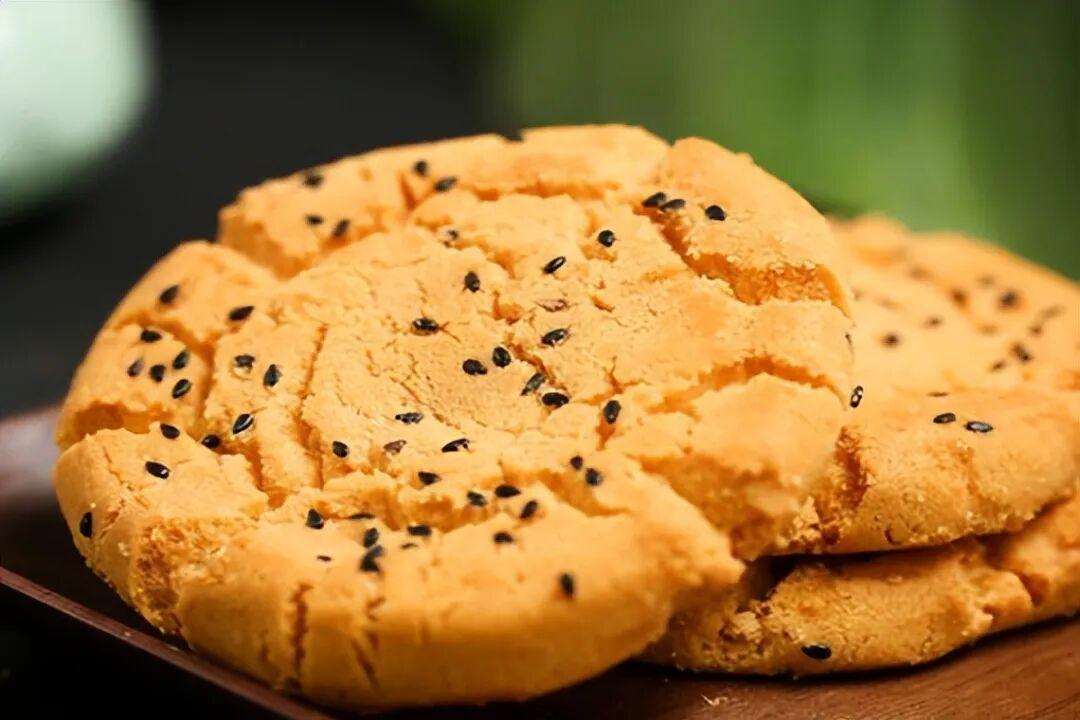 小时候吃不起，长大后不敢吃的零食——桃酥。小时候出生在农村，在农村长大，以前最