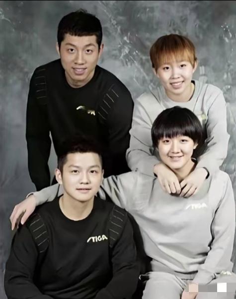 哇哦，这张照片靓爆了、帅炸了：前排拥有''超级金满贯''荣誉的樊振东胖瘦合度