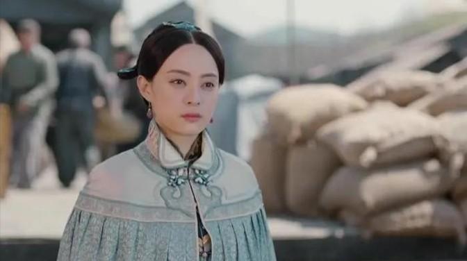 1900年，慈禧问周莹：“你有丈夫吗？“周莹回答说：“太后，我守寡14年了！“慈