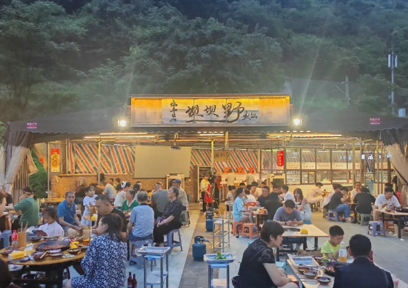 最严禁酒令出来宜宾餐饮两重天！新“规定”出来快1月宜宾很多靠公款吃喝，公务邀请的