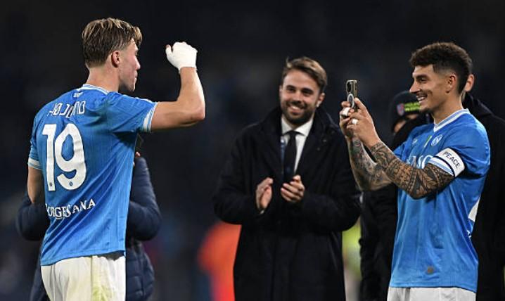 梅开二度, 霍伊伦当选那不勒斯2-1尤文图斯全场最佳球员