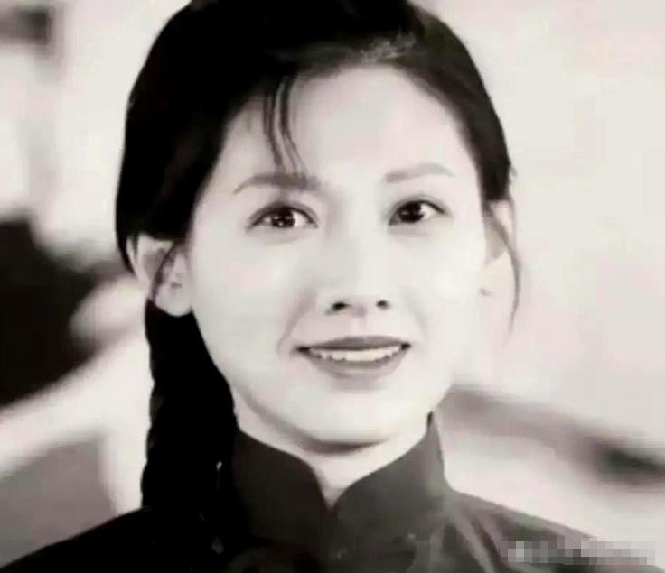1973年，下乡知青李广林让村里姑娘张秀芹怀了身孕，他跑回北京跟父母说了这事，李