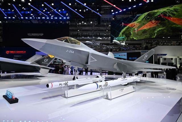 哎，各位老铁，今天咱聊个硬核的，巴基斯坦要开上咱中国歼-35的事儿。这消息传了好