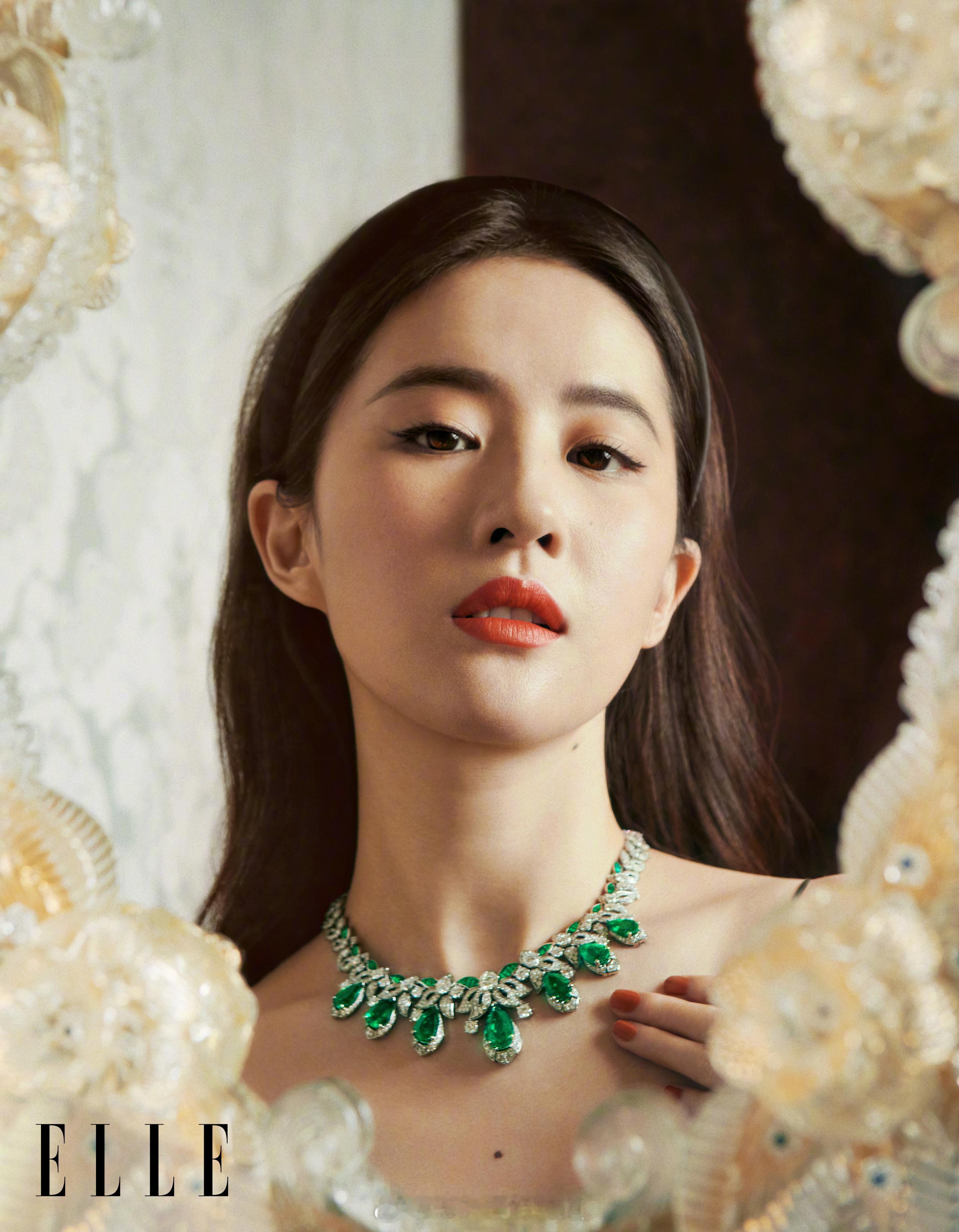 刘亦菲意式宫廷大片好美的女子