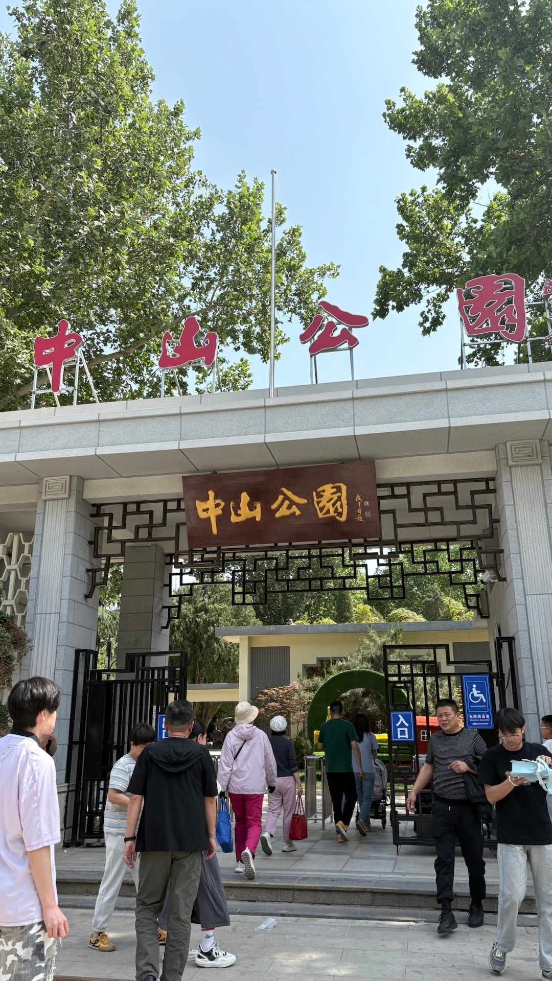 太出片也不是一件好事照片多到根本发不完[哭哭]​​​