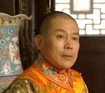 1724年冬天，前朝废太子胤礽病入膏肓，他托人向雍正帝带话：“皇上，我是大不孝的