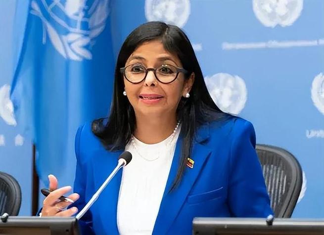 月薪2块5怎么活，委内瑞拉数千人怒了，代总统：再忍忍，5月涨！4月9日，委内