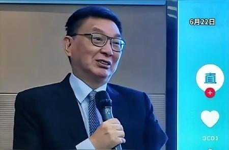 没想到台湾“和统派”人士苑举正教授也吓破了胆！苑举正19日刚坦言看到12点共识