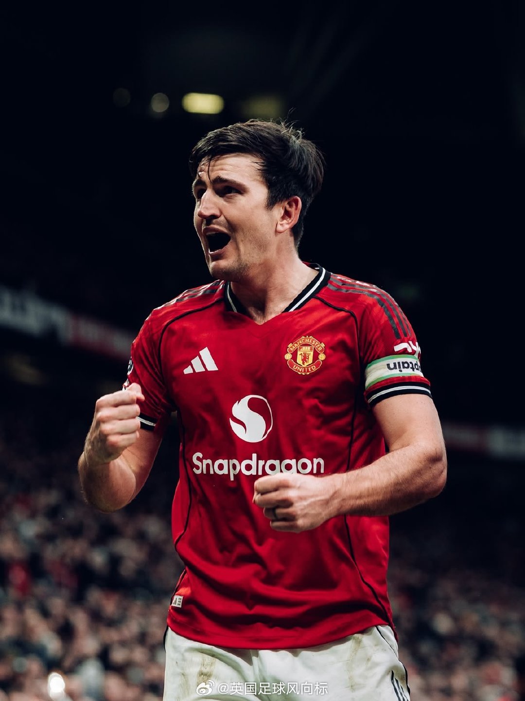 【马奎尔大谈阿莫林】马奎尔在接受《卫报》采访时，谈到曼联前任主帅阿莫林：“他还很