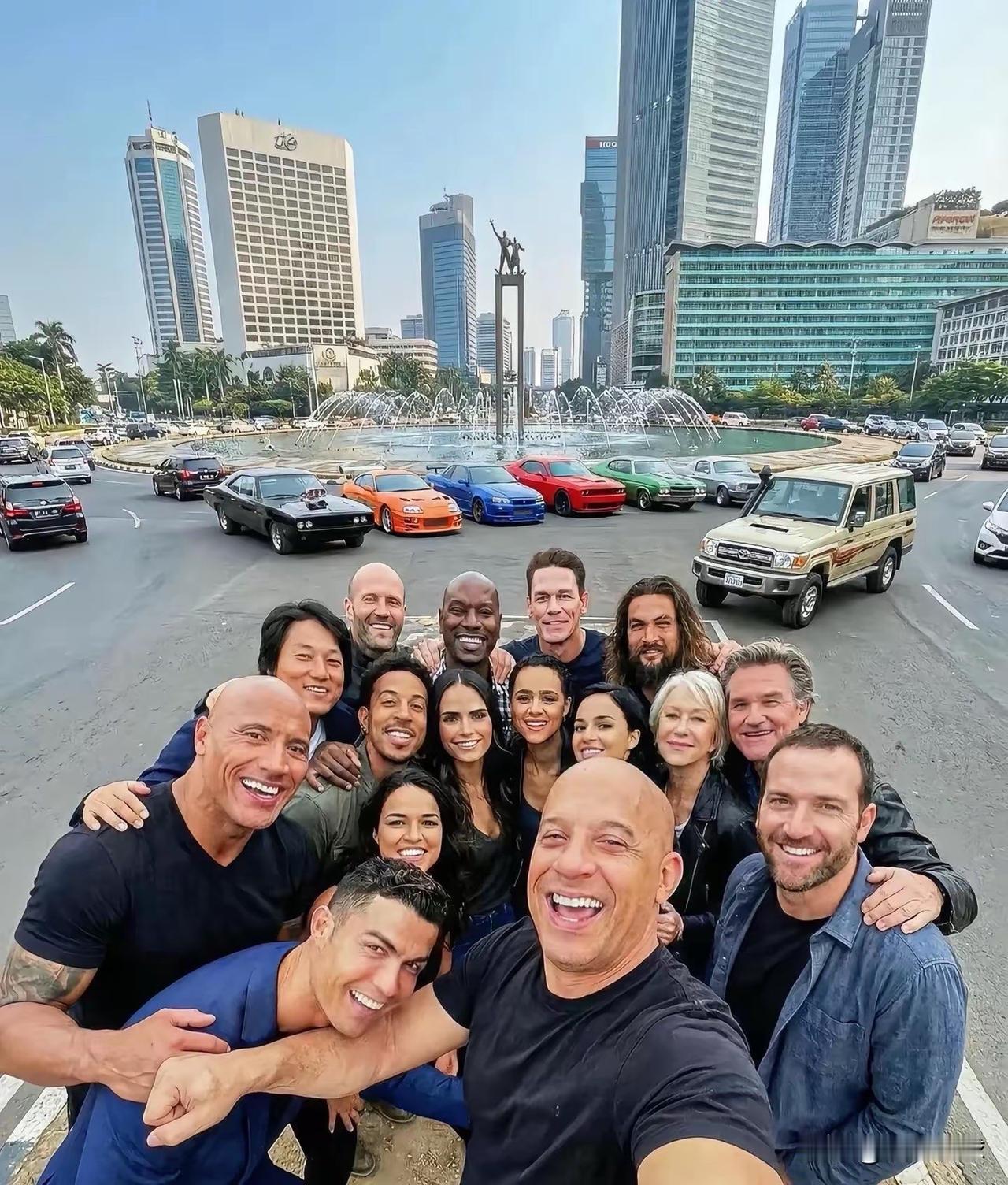 朋友们，后面那个是不是奥拉朱旺？