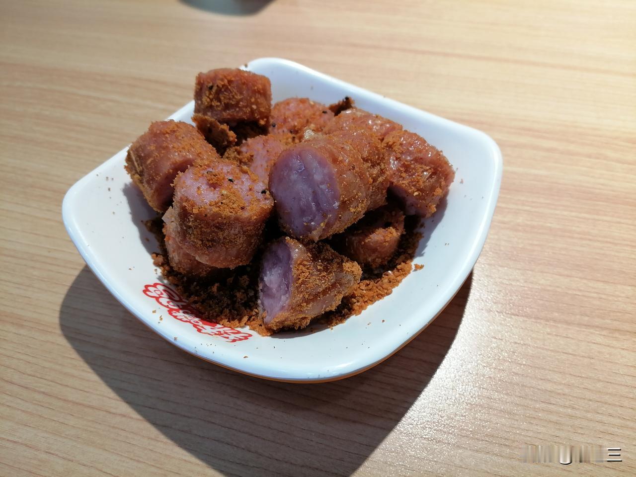 身份证不小心被我弄丢了，我要去补办一个。昨天去银行办事，我记得身份证拿回来了