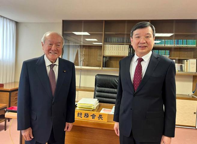 高市早苗政府再次明确宣告：台湾不具备“国家”地位，属于中国的一部分。因此，长崎和