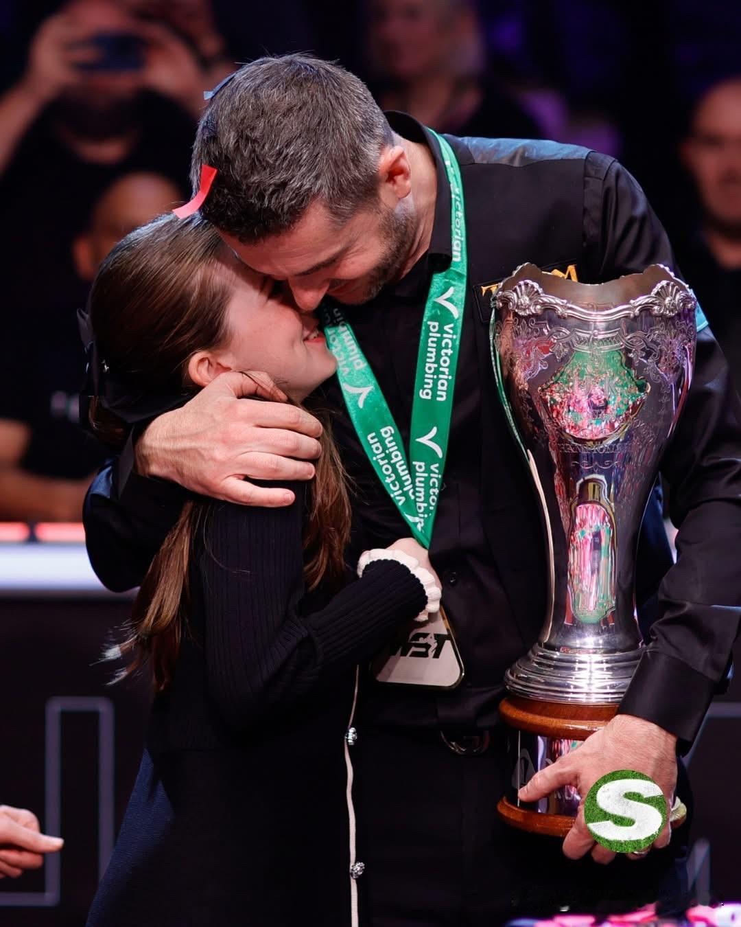 斯诺克80后球手英锦赛夺冠历程：🇨🇳丁俊晖3次2005年：10-6战胜