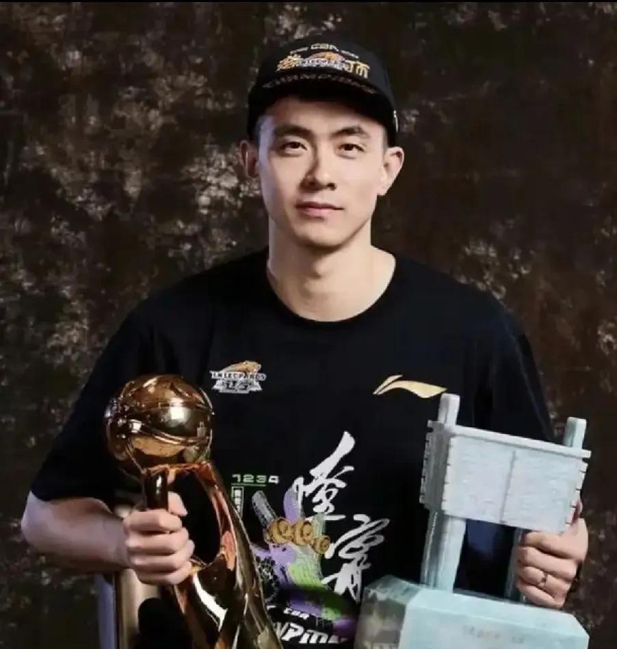 如果这两支球队真的非要赵继伟，各位球迷觉得什么筹码辽宁会同意？1、北京北控目前
