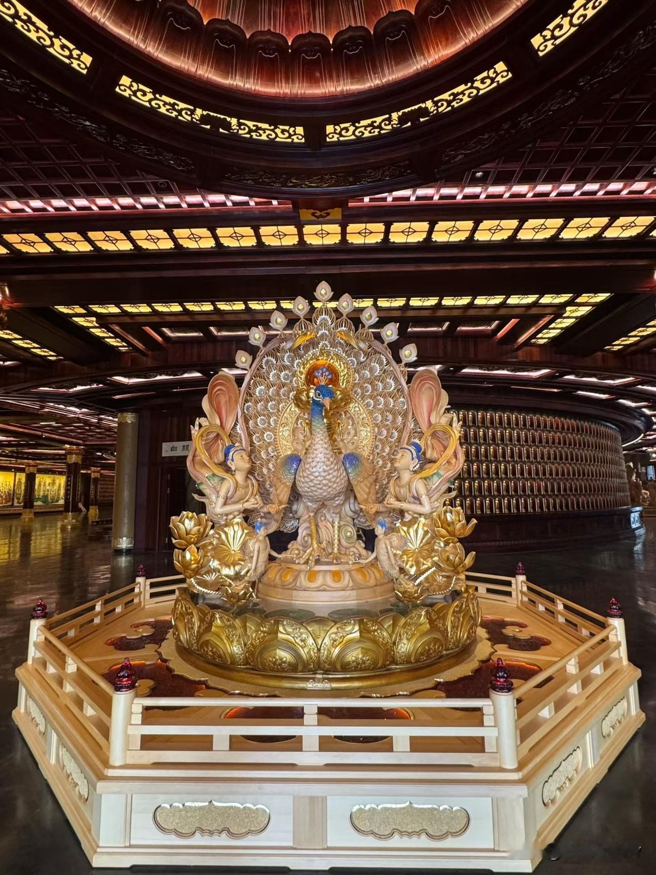 周二武汉地铁客流量明显增加，昨日达417万人次以上[呲牙笑][呲牙笑][呲牙笑]爆料