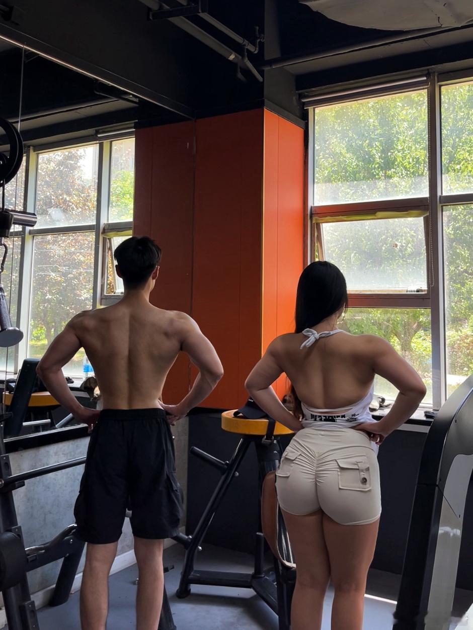 妈妈给我生了个健身搭子