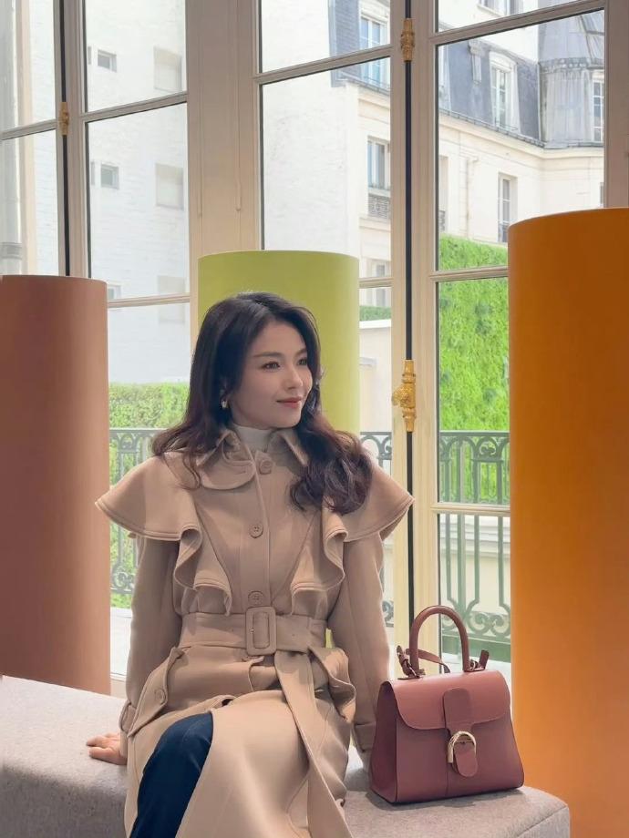 友友们你们喜欢演员刘涛吗刘涛的气质，真的从来都如此的好！！