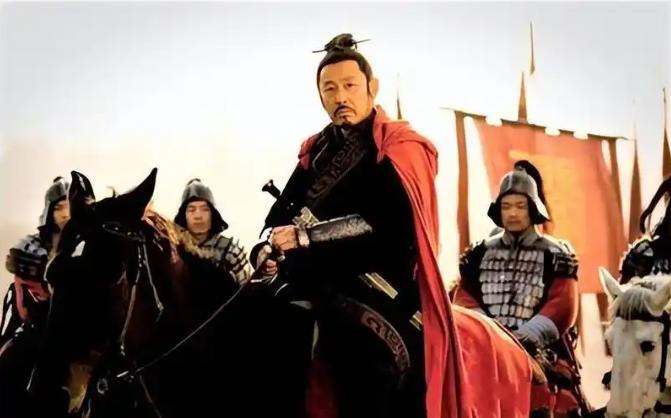 刘邦入个营就夺了韩信兵权，这兵权是这么好夺的吗？汉六年的一个深冬夜晚，修武城