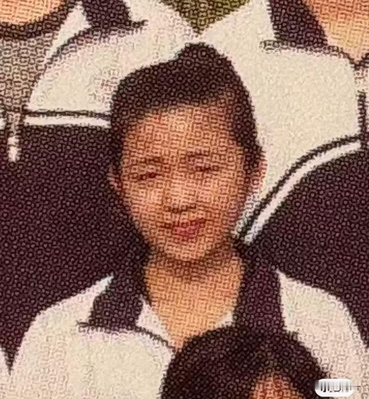 最近，一个名叫司晓迪的女孩突然在各大社交平台爆红。这位来自山东淄博的姑娘，凭