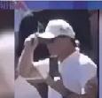 现在有人对于泰勒.罗宾逊狙击查理.柯克提出质疑，有三点理由。第一点，泰勒不是第一
